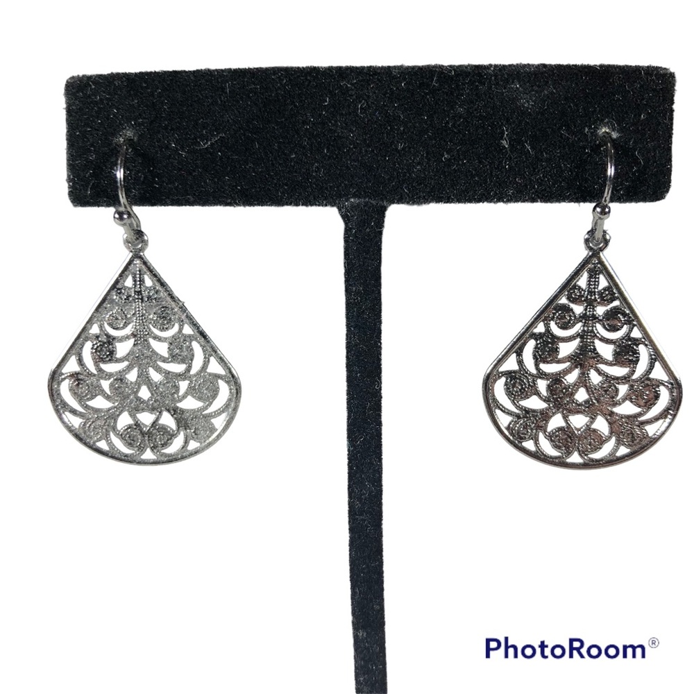 Sparklingly Black Intricate Teardrop Earrings